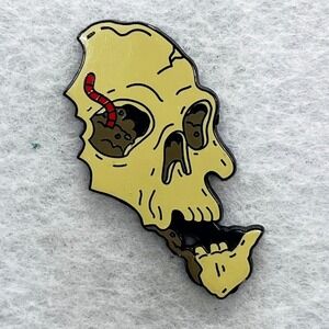 🔮 5/$25 Hunt A Killer Skull Worm Pin